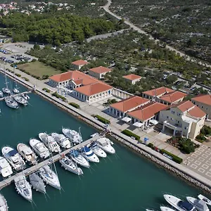 Aci Marina Apartman